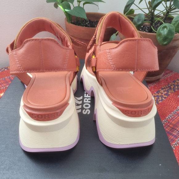 Sorel Kentic Impact Sandal Worn Once - Picture 4 of 5